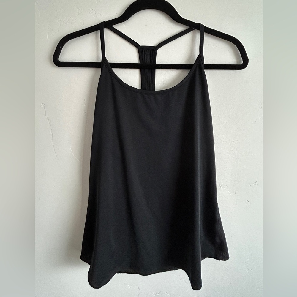 Under Armor black workout tank
